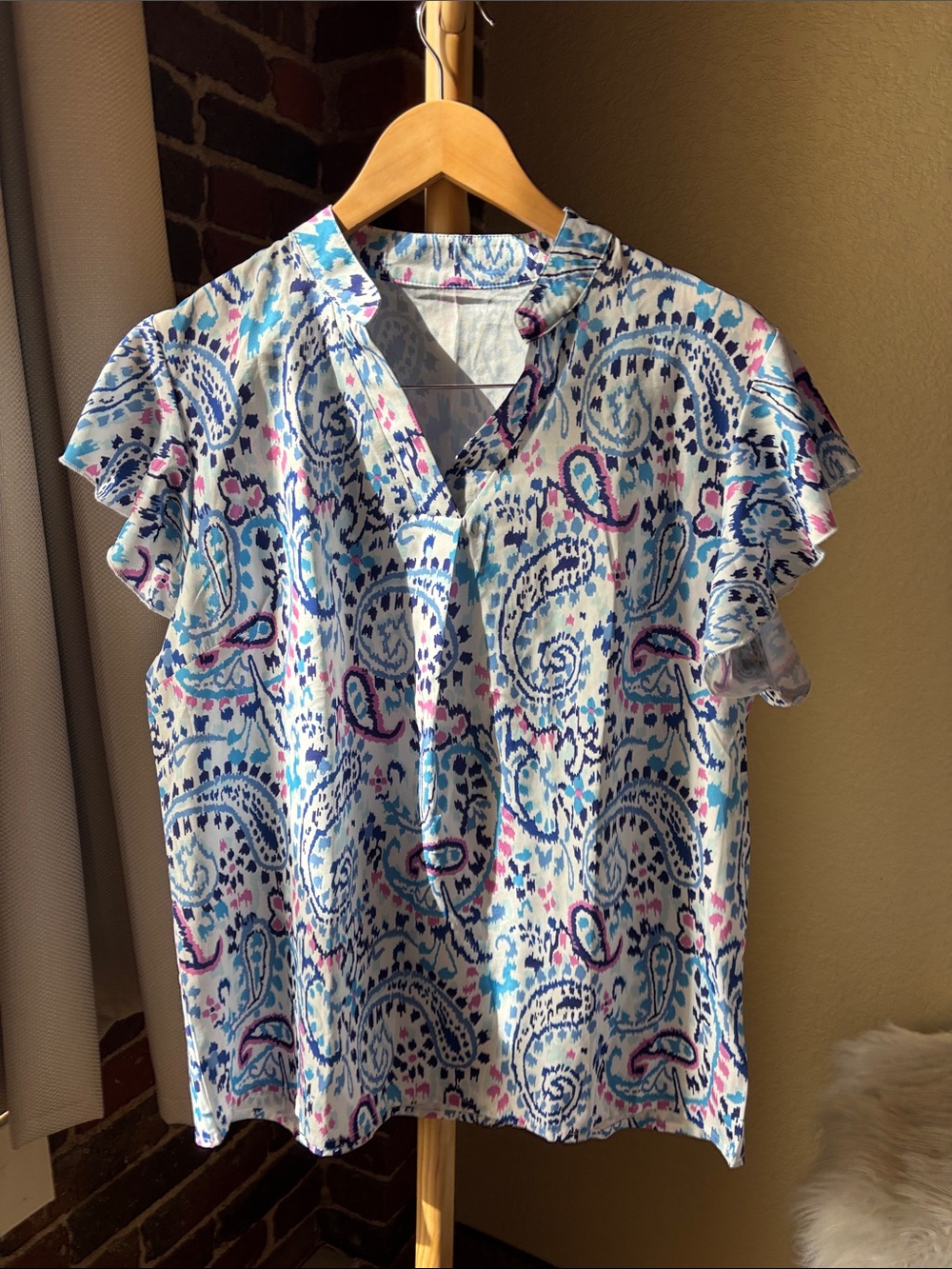 Women’s Blue Paisley Flutter Sleeve Top